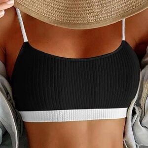 Sold Women’s Black and White Ribbed Padded Swim Top Size Large New Without Tag